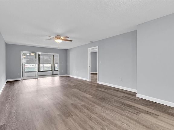 3rd image of 8221 Sulky Ct APT 1