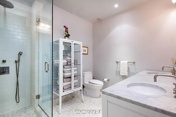 Sold by Town Residential | media 20