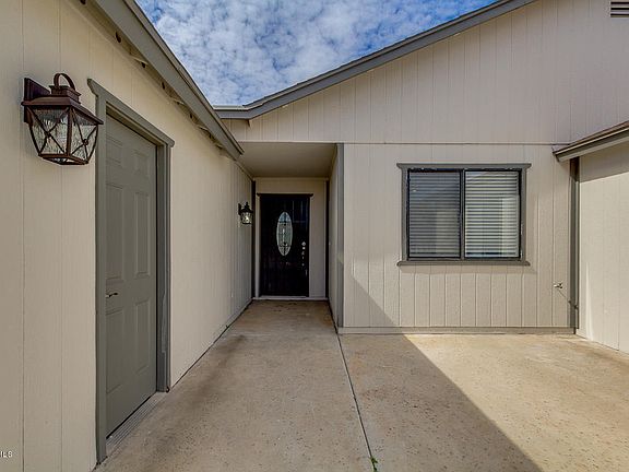 4th image of 26218 N 158th Dr