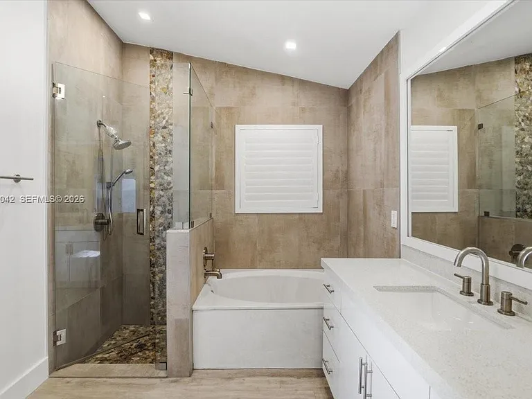 1135 Oysterwood St — Photo 32
