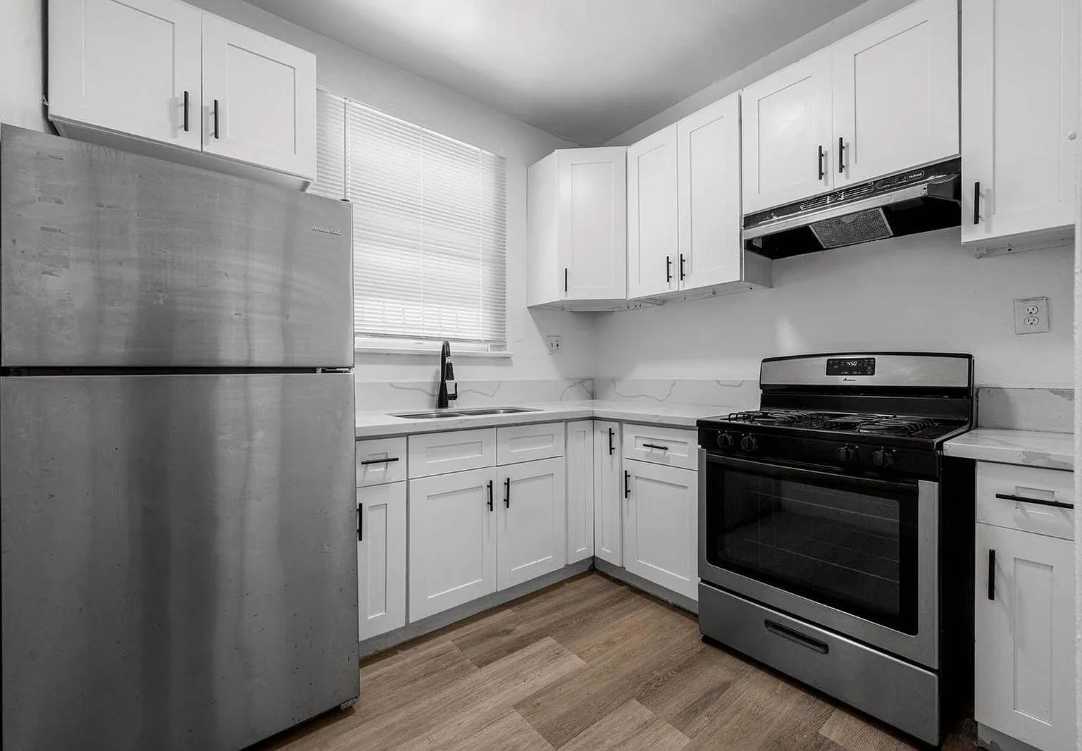 1 bed, 1.0 bath, 650 sqft, $1,895 — Photo 1