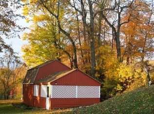 4414 Hollow Rd, New Castle, PA 16101