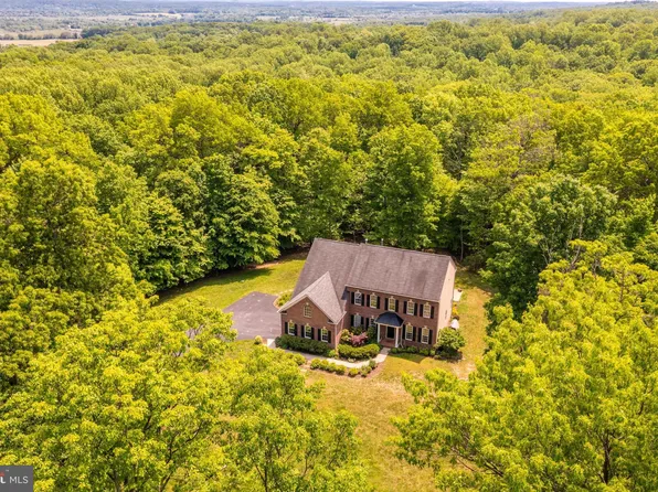 14354 Waterford Woods Ct, Leesburg, VA 20176