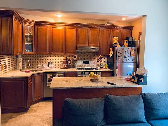 2nd image of 1-55 Nineteen Metropolitan Ave #1