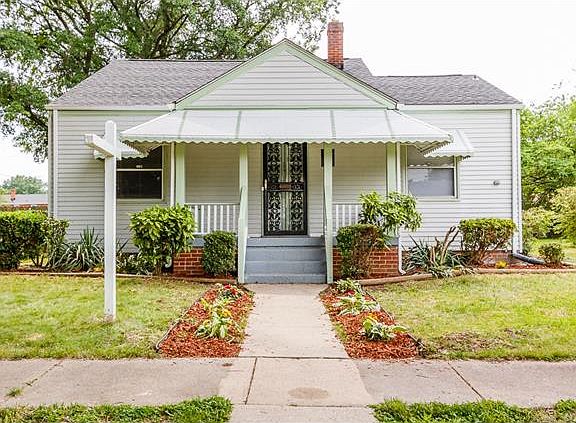 3rd image of 3508 Garland Ave