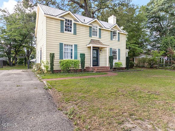 3rd image of 107 N Morehead Street