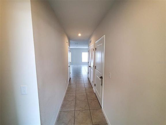 4th image of 1420 Feather Ln