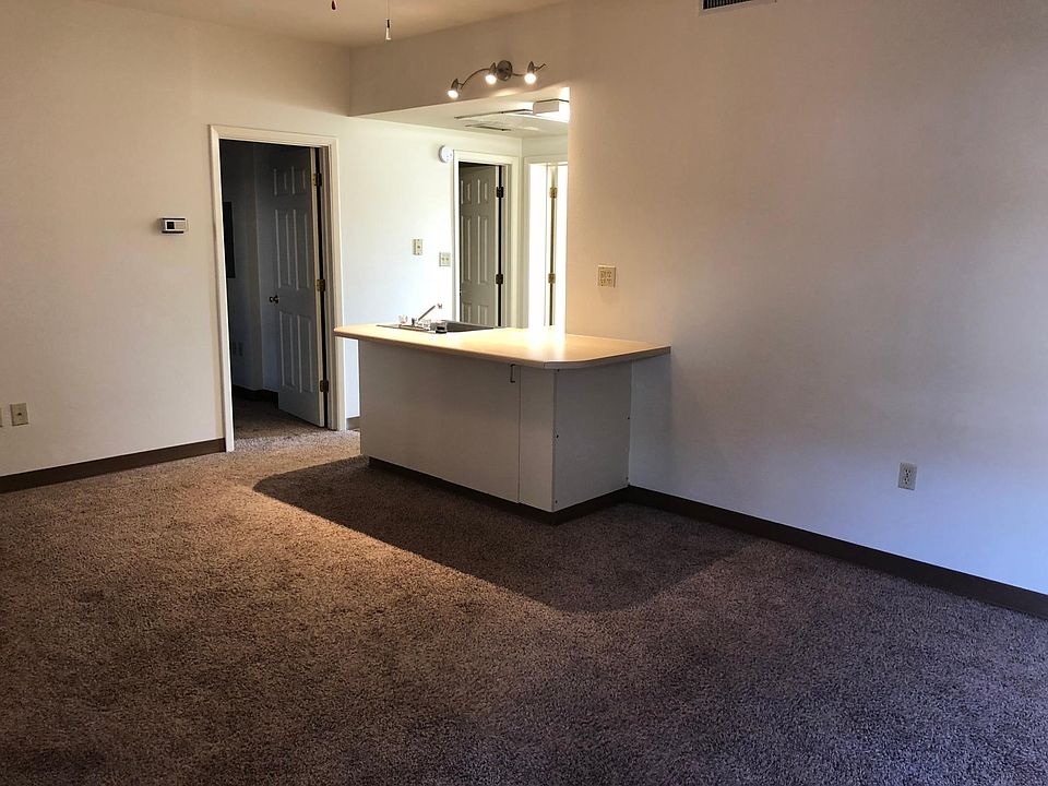 1st image of 2400 4th Ave APT 141