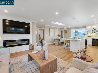 1180 Running Spgs #4, Walnut Creek, CA, 94595