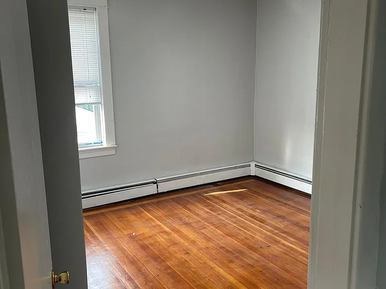 80 Terrace Ave #3 — Photo 13