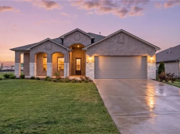 22668 W 88th Ter, Lenexa, KS 66227