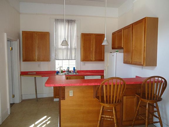 5th image of 1036 Franklin Ave