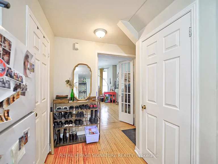 557 Markham St #101 — Photo 3