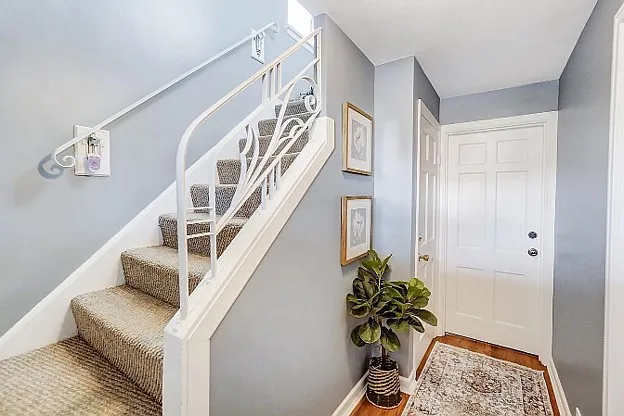 2 bed, 980 sqft, $1,400 — Photo 2