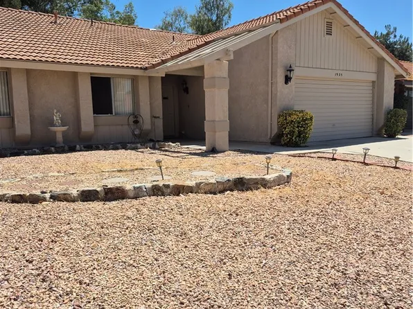 1925 Silver Oak Way, Hemet, CA 92545