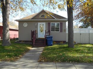 504 3rd St SE, Watertown, SD 57201