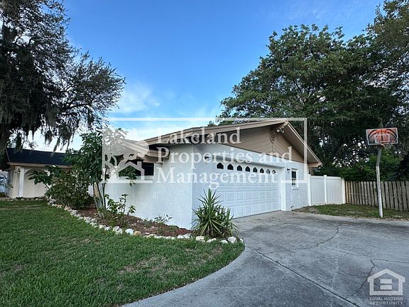 2nd image of 4632 Darcin Dr