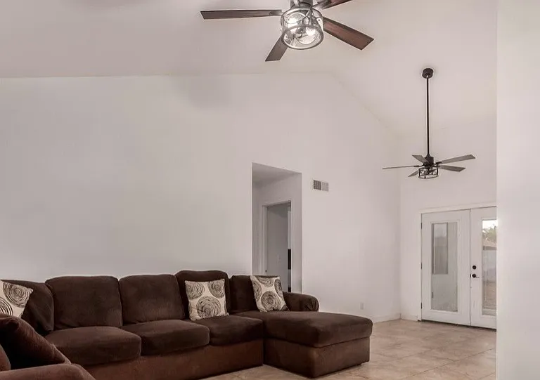 6038 W Gelding Dr — Photo 8