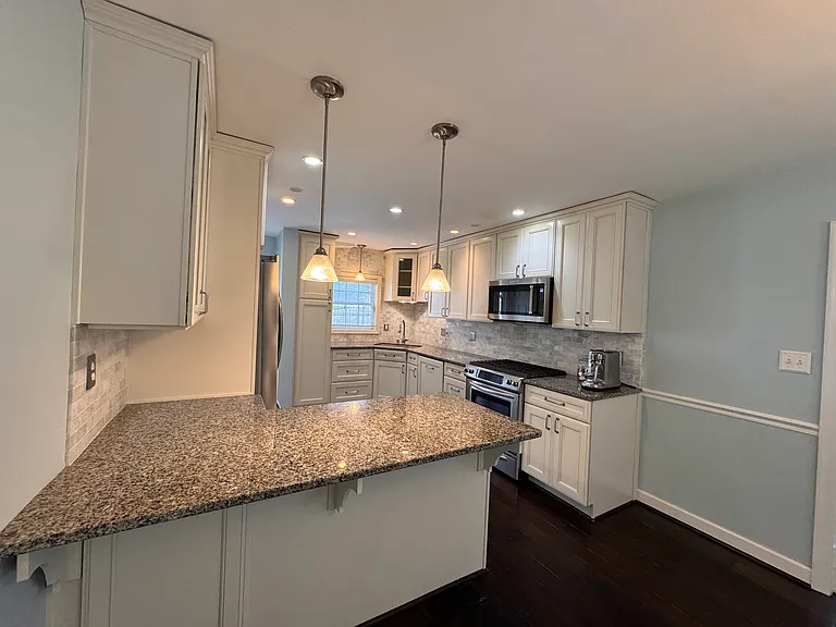 3414 Oak Ln — Photo 9