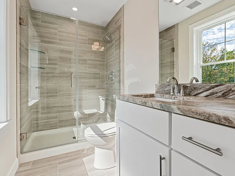 3400 Lafayette Rd — Photo 16