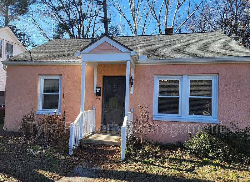 1st image of 107 N Summit St