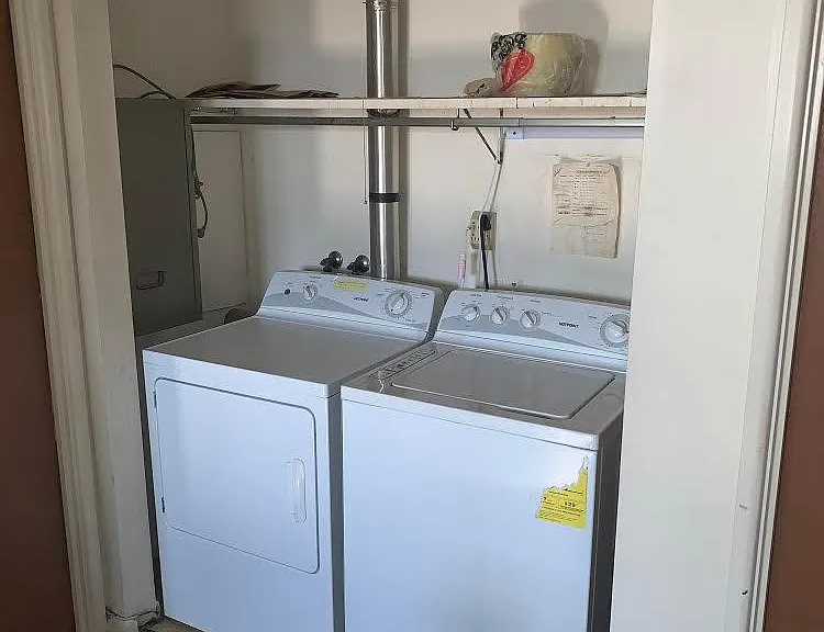 1396 Broadway St #1 — Photo 9