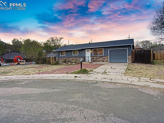 2nd image of 2436 Launcelot Ct