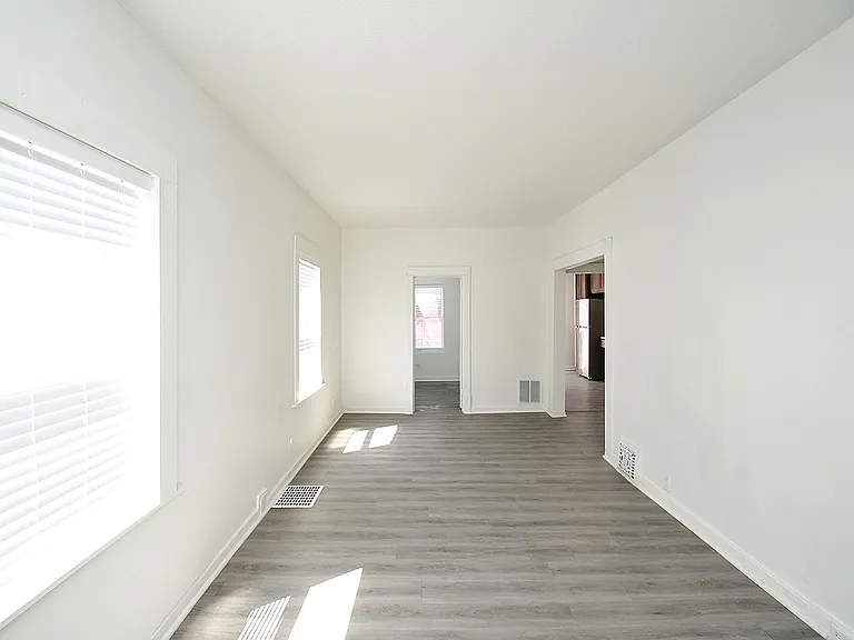 3104 S 15th St — Photo 5