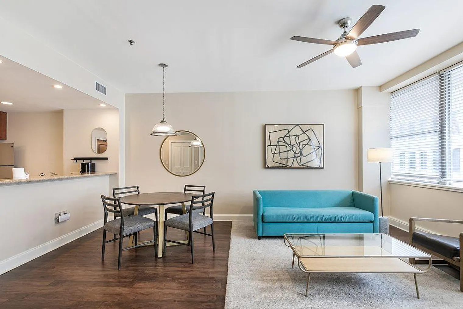 1 bed, 2.0 bath, 430 sqft, $4,233 — Photo 2