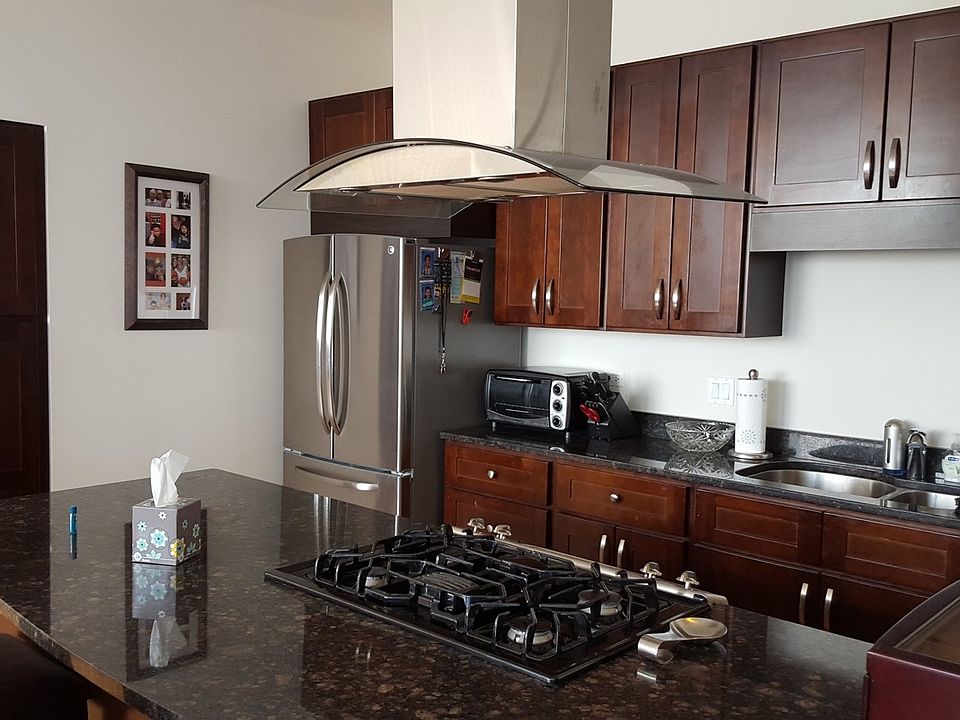 1st image of 4808 N Lavergne Ave #4