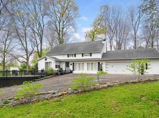 13819 McDuffee Rd, Churubusco, IN 46723