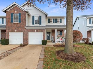 1576 Forest Springs Dr, Ballwin, MO 63021