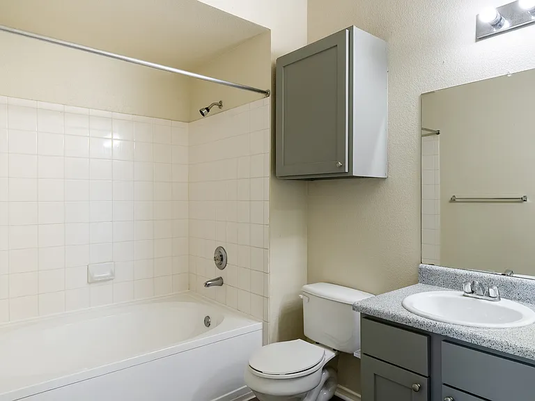 The Lodge at Lost Pines Apartments — Photo 66