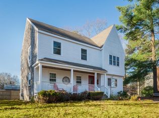 18 Lydon Ln, Kingston, MA 02364