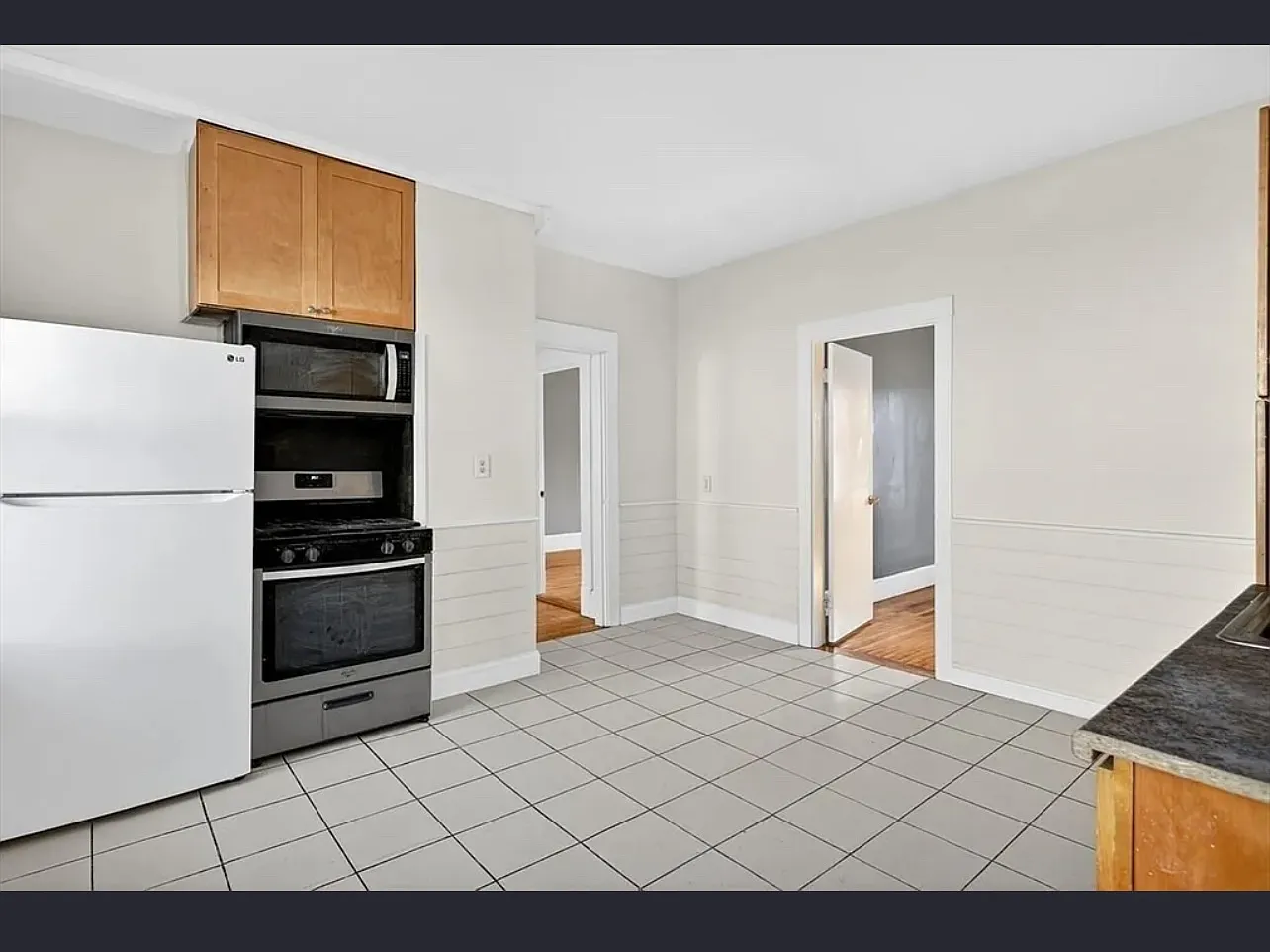 3 bed, $2,900 — Photo 3