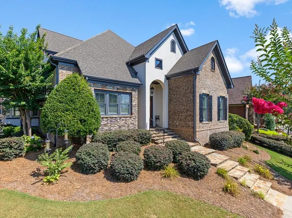 5964 Chickasaw Ln, Braselton, GA 30517