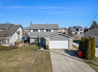 37762 Huron St, Harrison Township, MI