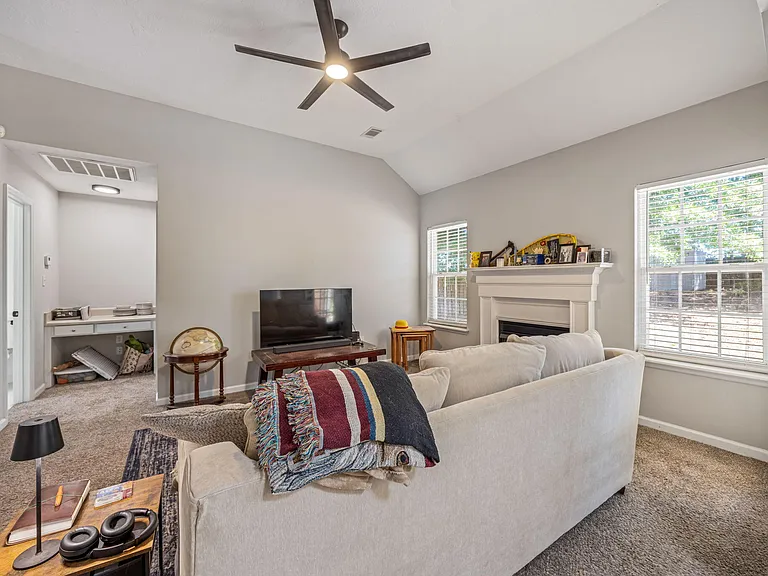 2056 Sylvan Lake Dr — Photo 25