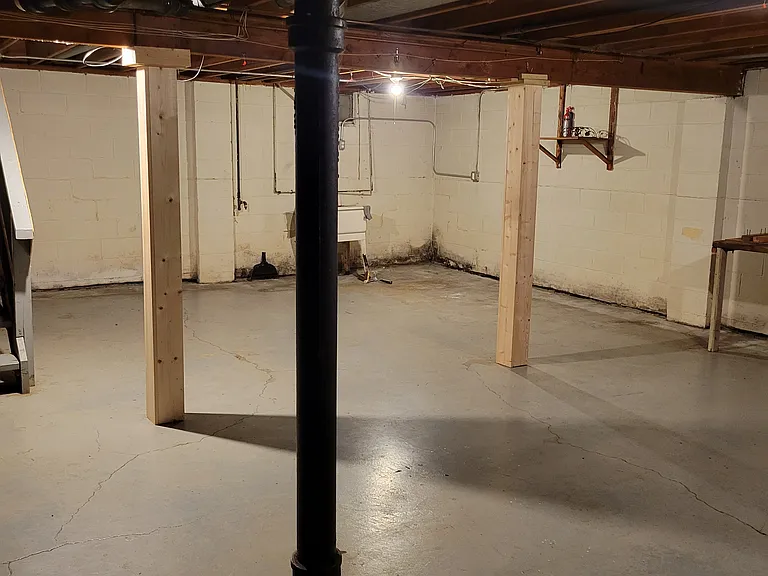 605 Jungles Ave — Photo 12