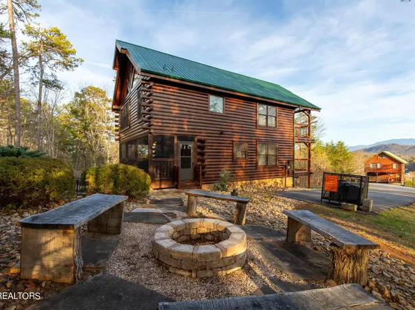 1435 Zachary Thomas Ln, Sevierville, TN 37876
