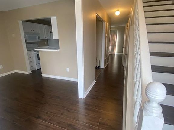 2nd image of 6227 Crest Green Rd