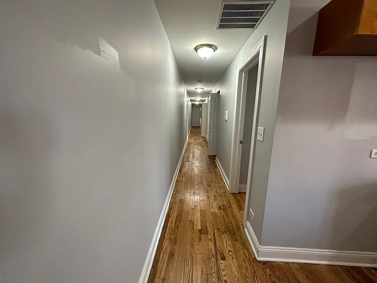 5728 S Prairie Ave — Photo 11