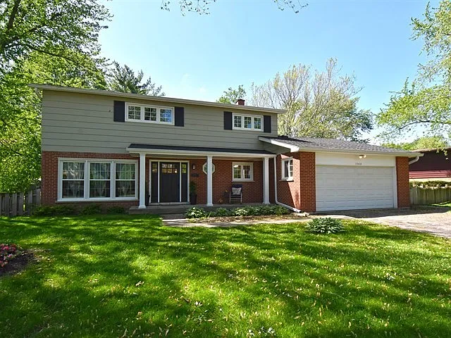1360 Brookside Ln photo 1
