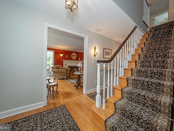 4th image of 700 Ormond Ave