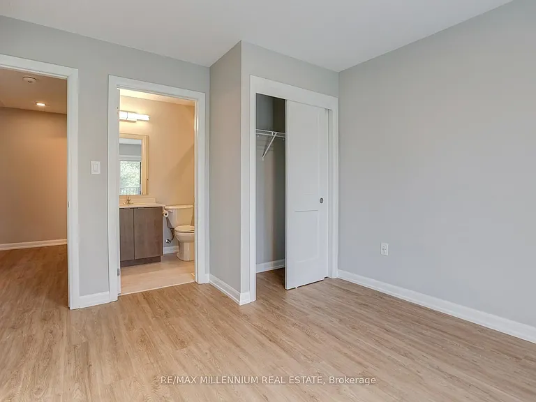 708 Woolwich St — Photo 35