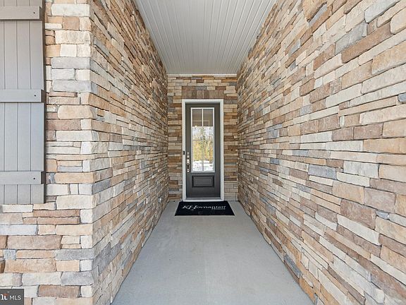 2nd image of 28555 Blossom Ln