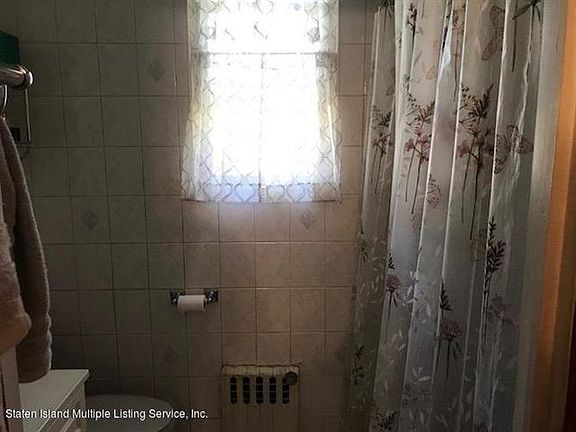4th image of 125 Rockland Ave