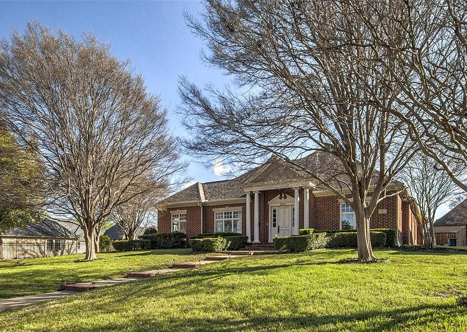 1st image of 801 Sir Galahad Ln