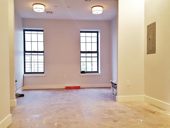 2nd image of 634 Kosciuszko St #5F