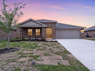 200 Olympia Marble Dr, Fort Worth, TX 76131